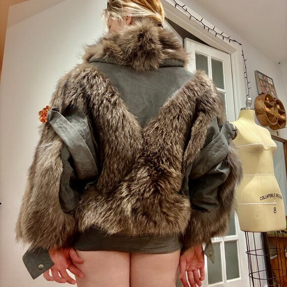 One Of A Kind Made In USA Vintage Fox Fur Jacket Silver Leather Wolverine M/L - Picture 8 of 12